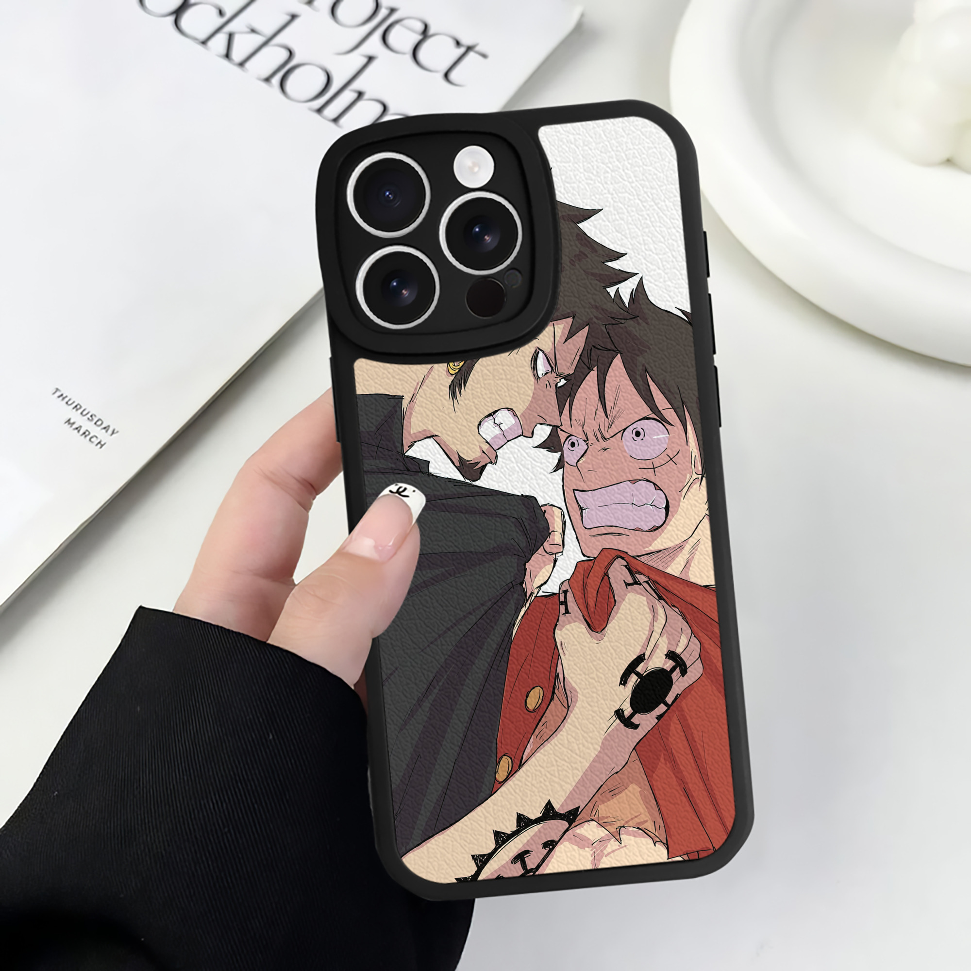 （画像用） ワンピース ONE PIECE 【iPhone 16シリーズ対応】シリコンスマホケース（レザー調） 材質：シリコン